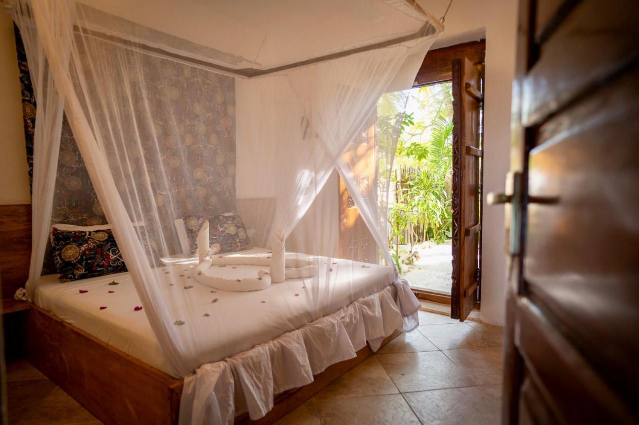 Bed and Breakfast Sunrise à Jambiani  Extérieur photo