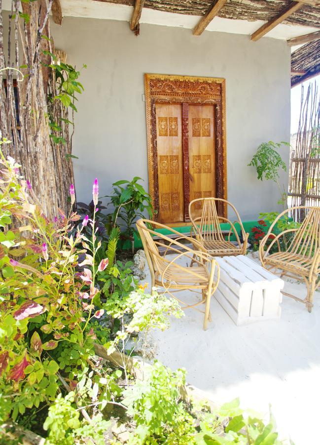 Bed and Breakfast Sunrise à Jambiani  Extérieur photo